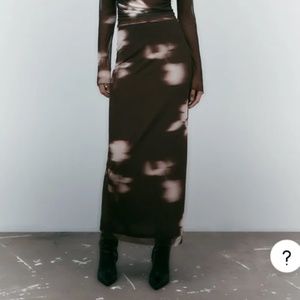 Zara Long Tulle Skirt Dk Brown W/ Blurred White Flowers XXL